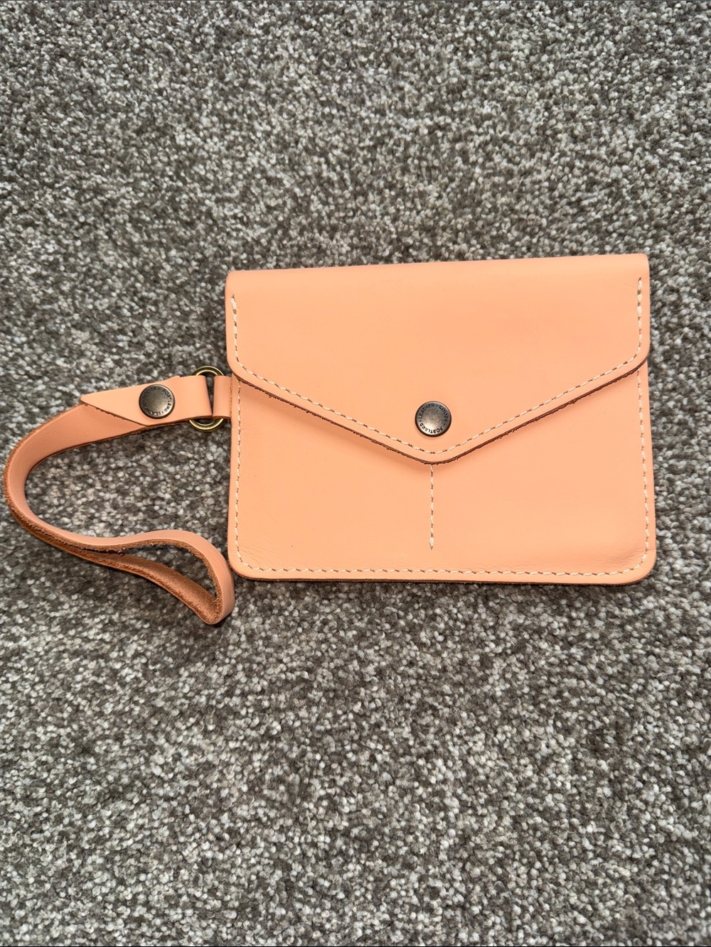 NWOT, Portland Leather Passport Wristlet, Peach